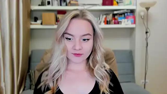 Kara_Smith_ from StripChat is Freechat