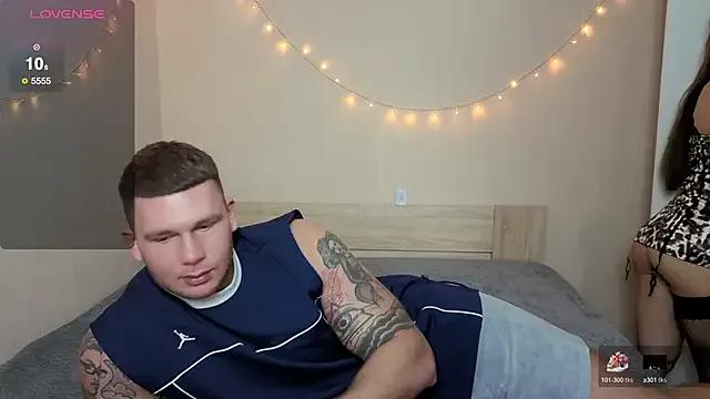 KarenAndSheldon from StripChat is Freechat