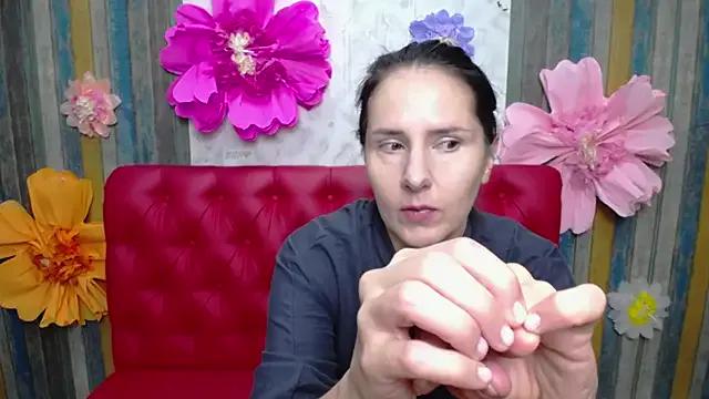 Girls: try live performances with matured performers, from dancing to quirks, in a variety of beautiful sex cams.