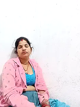 Karishma_cute from StripChat is Freechat