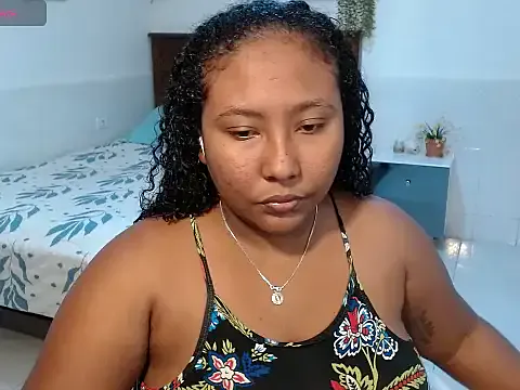 KaroldelaTorree from StripChat is Freechat