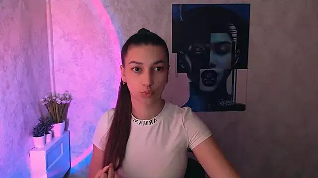 Girls: try live performances with matured performers, from dancing to quirks, in a variety of beautiful sex cams.