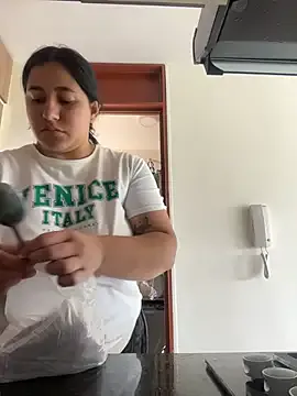 kassandra_luxury from StripChat is Freechat