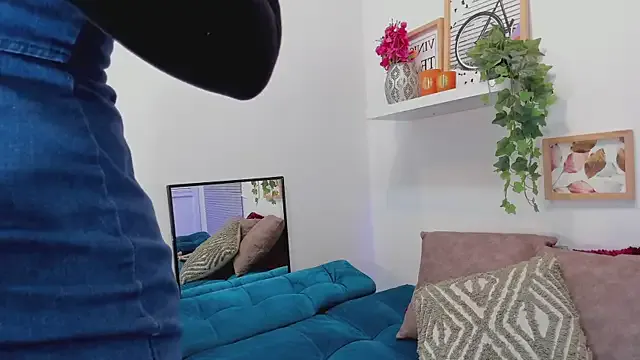 KassMonroe from StripChat is Freechat