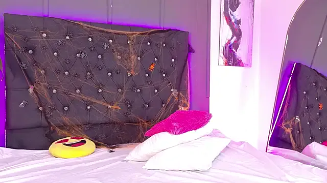 Kataaleya__12 from StripChat is Freechat