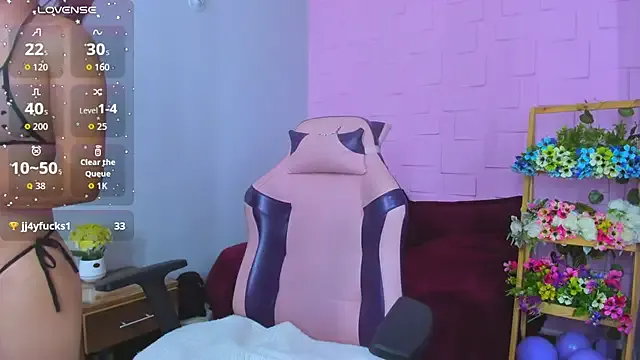 Girls: try live performances with matured performers, from dancing to quirks, in a variety of beautiful sex cams.