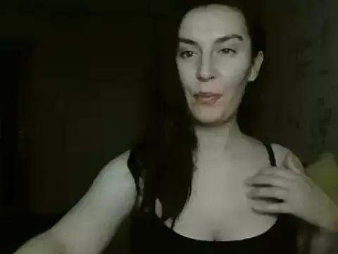 KatalinaQE from StripChat is Freechat