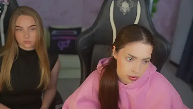 Kate054 from StripChat is Freechat