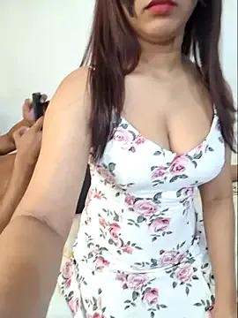 Kate143Kevin from StripChat is Freechat