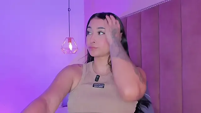 Kate_bale from StripChat is Freechat