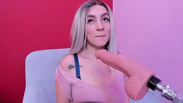 Kate_bunny_ from StripChat is Freechat