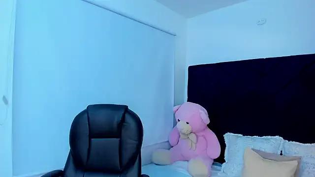 kate_lua from StripChat is Freechat
