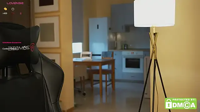 KateCarrey from StripChat