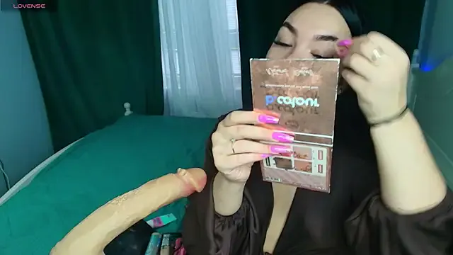 Girls: try live performances with matured performers, from dancing to quirks, in a variety of beautiful sex cams.