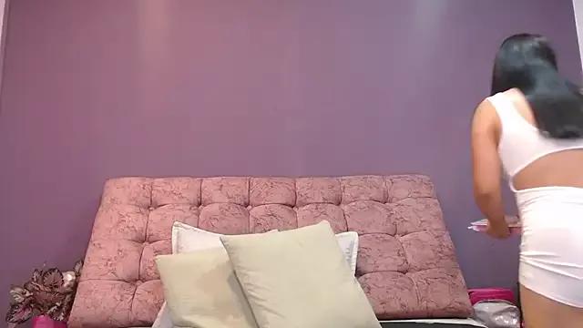 Girls: try live performances with matured performers, from dancing to quirks, in a variety of beautiful sex cams.