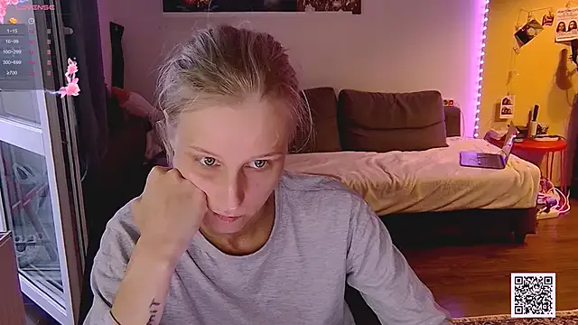 Girls: try live performances with matured performers, from dancing to quirks, in a variety of beautiful sex cams.