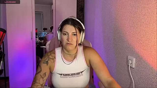 Girls: try live performances with matured performers, from dancing to quirks, in a variety of beautiful sex cams.