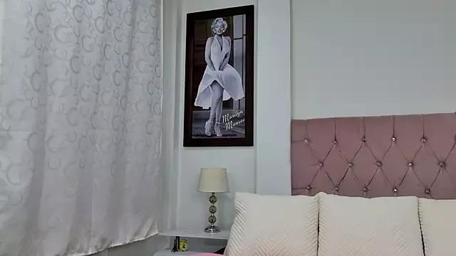Girls: try live performances with matured performers, from dancing to quirks, in a variety of beautiful sex cams.