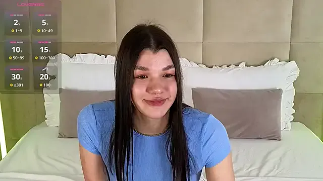 KatrinaToy from StripChat is Freechat