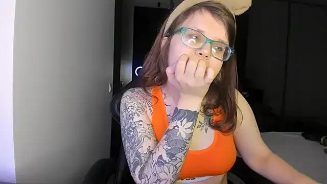 Girls: try live performances with matured performers, from dancing to quirks, in a variety of beautiful sex cams.