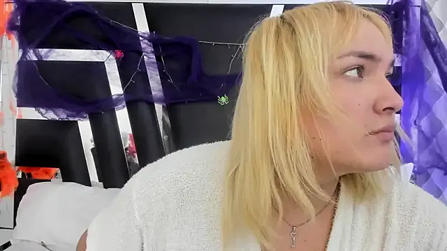 katya_kozlov from StripChat is Freechat