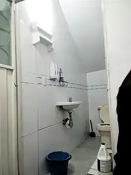 Katyuskka_love from StripChat is Freechat