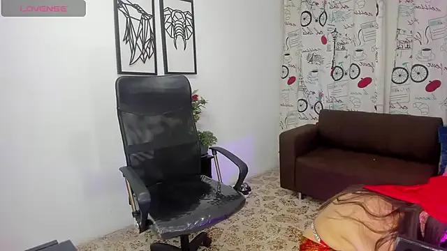 Kaylaa_Cooper from StripChat is Freechat