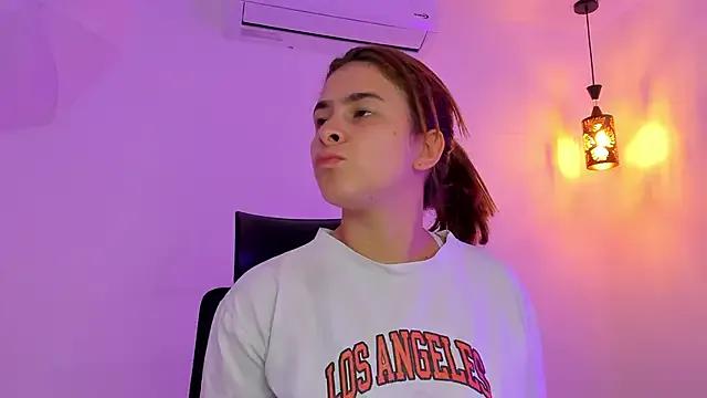 Kaylajhonnes6 from StripChat