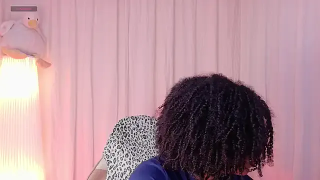 kehlannis_ from StripChat is Freechat