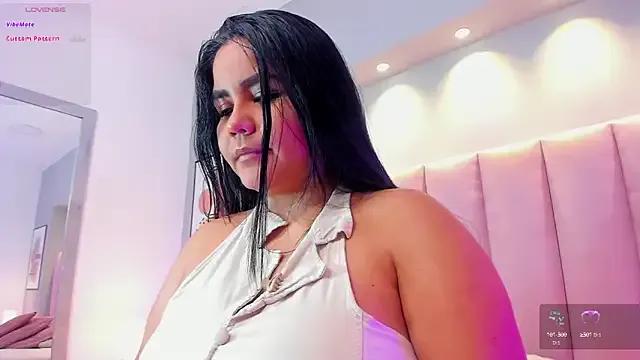 KeilyRoss from StripChat is Freechat
