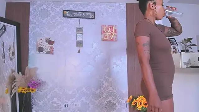 kelly_thomson from StripChat is Freechat