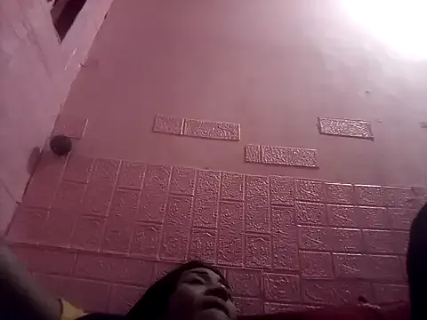 Kellye_hotTs from StripChat is Freechat