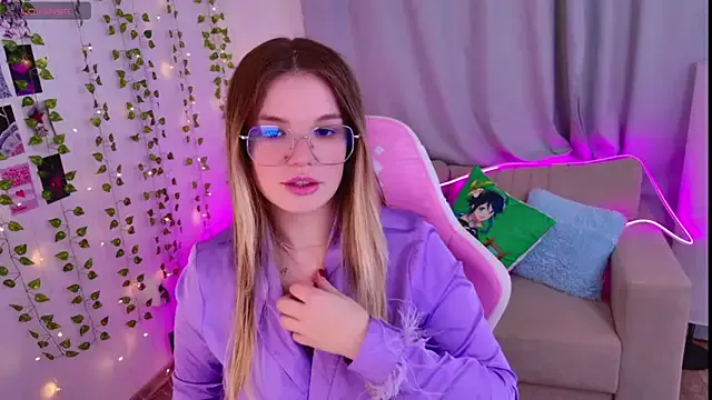 KellyHayden from StripChat