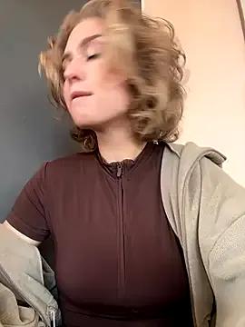 KellyKeler from StripChat