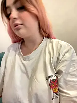 KellyMoors from StripChat is Freechat