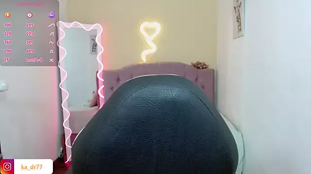 Girls: try live performances with matured performers, from dancing to quirks, in a variety of beautiful sex cams.