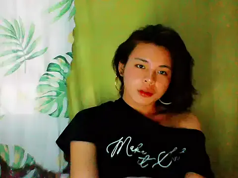 kera_metina from StripChat is Freechat