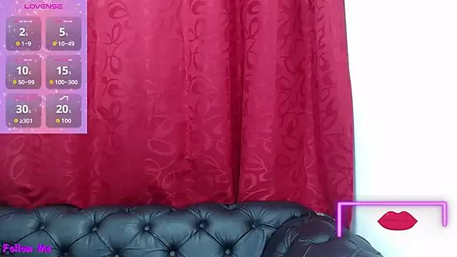 Kerly_Doll from StripChat is Freechat