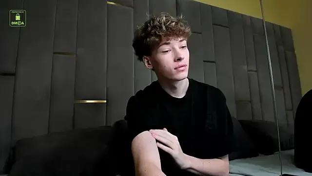 Kevin_Garsia from StripChat is Freechat