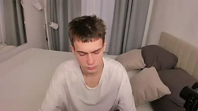 Kevin_Kesi from StripChat is Freechat