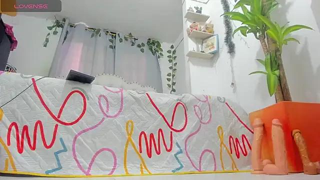 khalyn_jenner from StripChat is Freechat