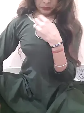 Khushi_rani from StripChat