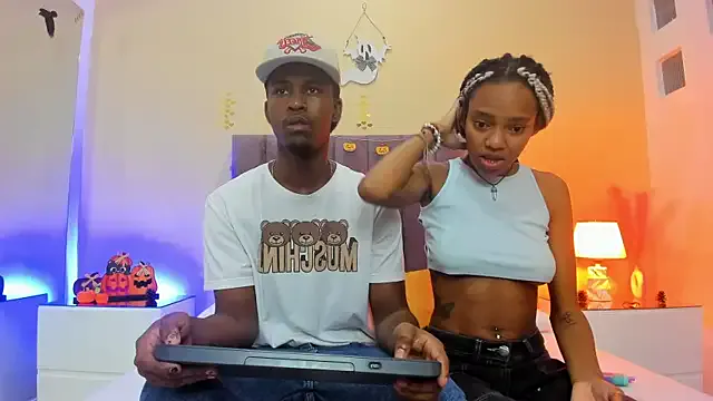 Girls: try live performances with matured performers, from dancing to quirks, in a variety of beautiful sex cams.