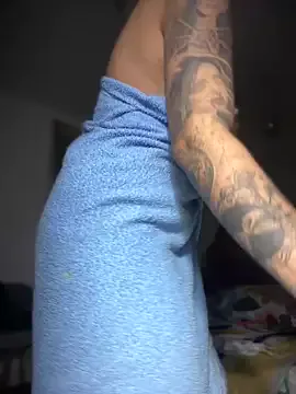 Kiaraglam2 from StripChat