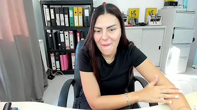 Girls: try live performances with matured performers, from dancing to quirks, in a variety of beautiful sex cams.