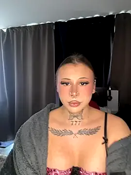 Kimberly-sweety from StripChat is Freechat