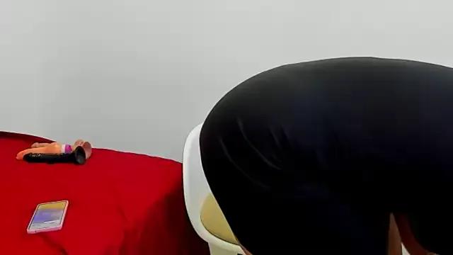 KimberlyTine from StripChat is Freechat