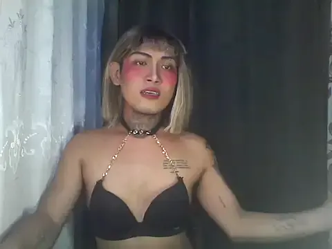 kimmy_slut from StripChat is Freechat