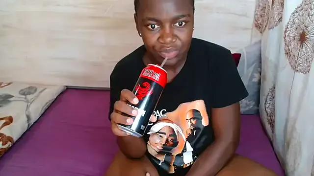 KINKYBLACKDOLL from StripChat is Freechat