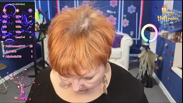 Kira_Kirke from StripChat is Freechat